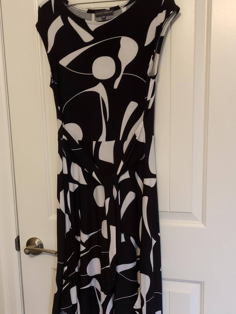 Black & White Abstract Tie-Front Midi Dress